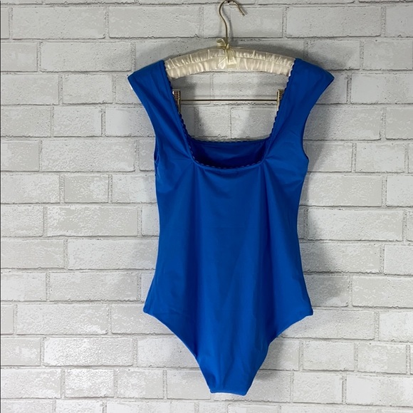 & Other Stories NWT Square Neck Scallop Swimsuit - Picture 7 of 9